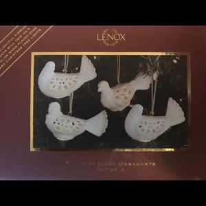 Lenox Doves of light